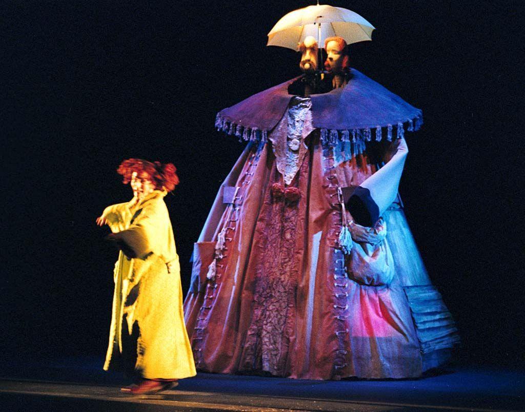 TEATRO FAMILIAR: EL GRAN TRAJE